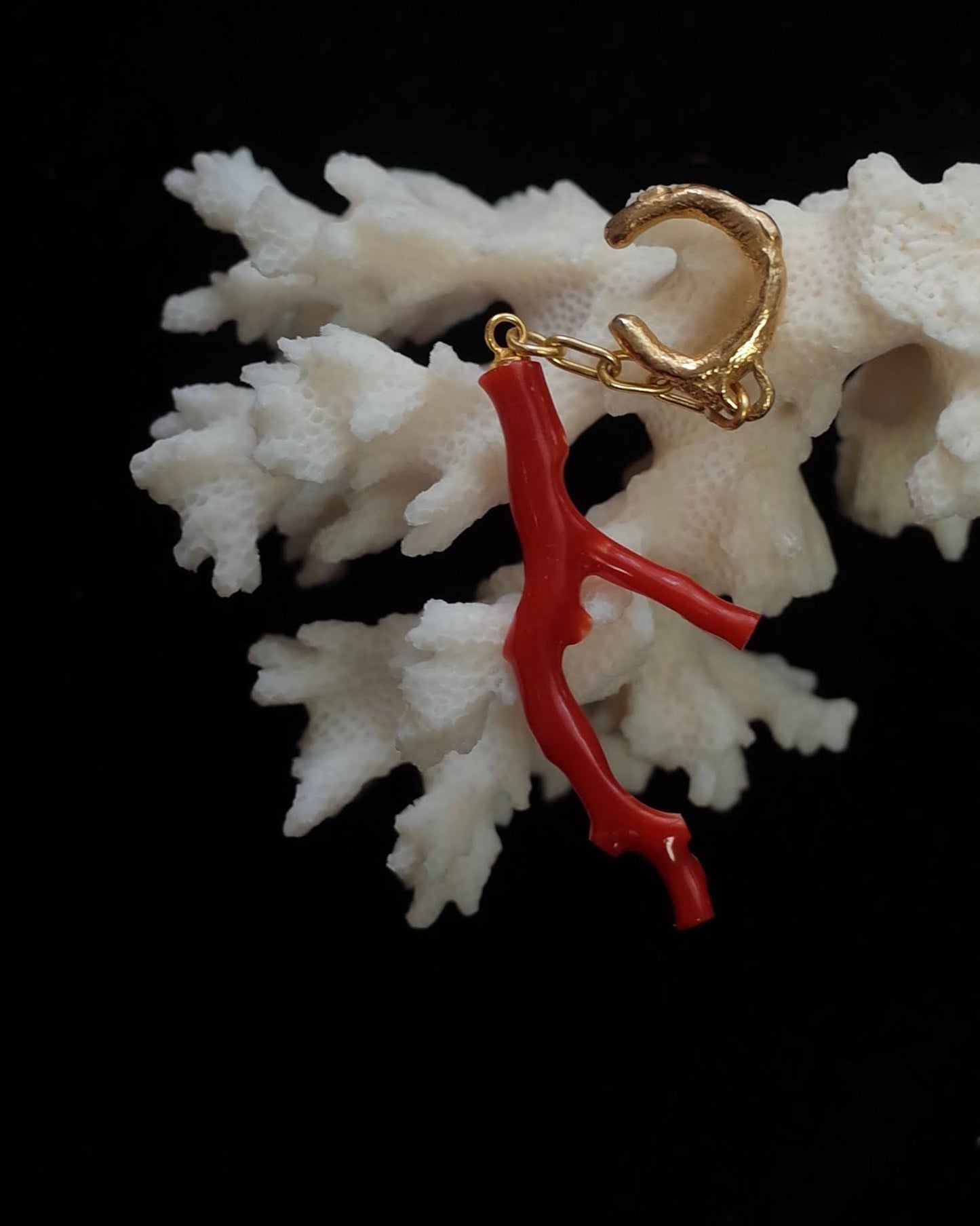 Red coral earcuff