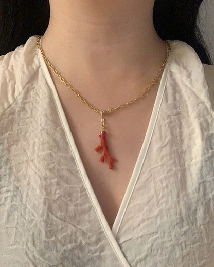 Red coral necklace
