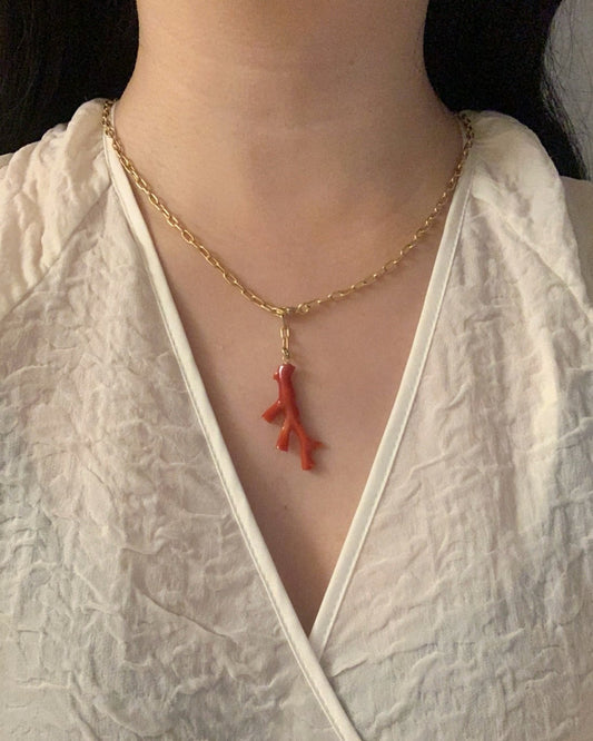 Red coral necklace