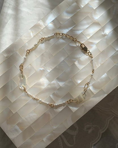 White seashell bracelet
