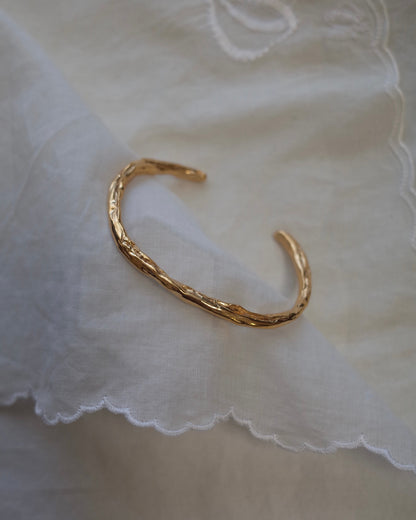 Abstract bangle