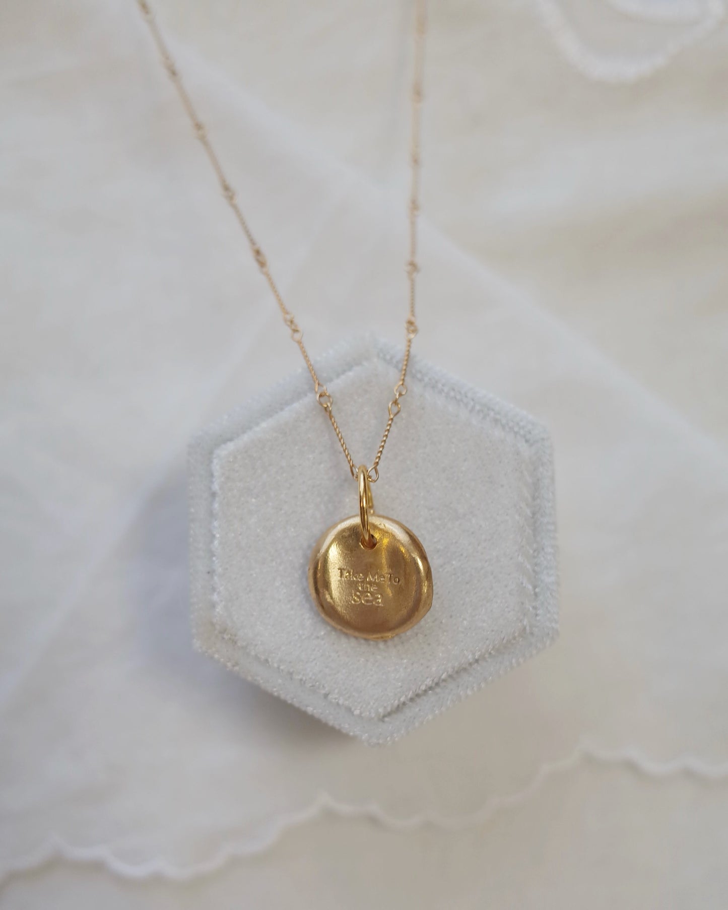 Take me to the sea necklace