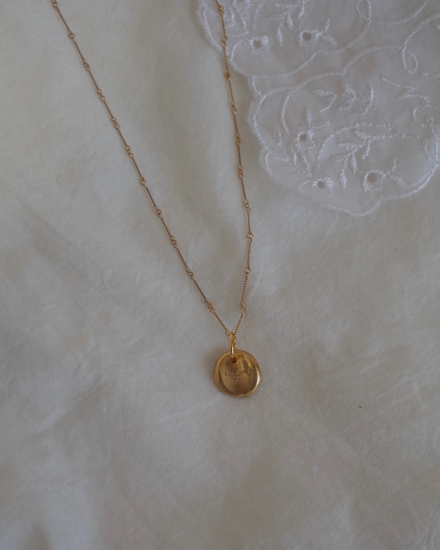 Take me to the sea necklace