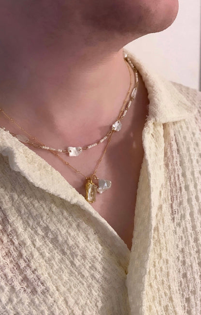 White seashell necklace