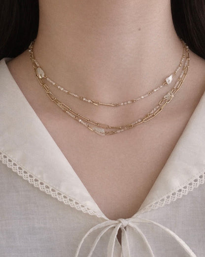 White seashell necklace