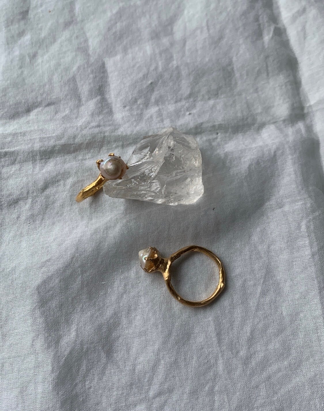 White seashell ring