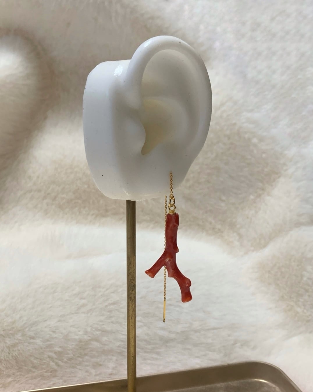 Red coral pierce