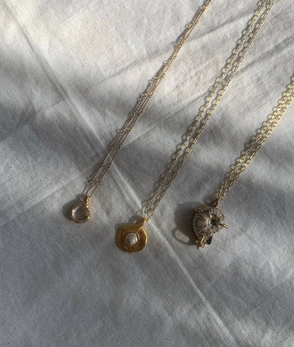 White seashell necklace2